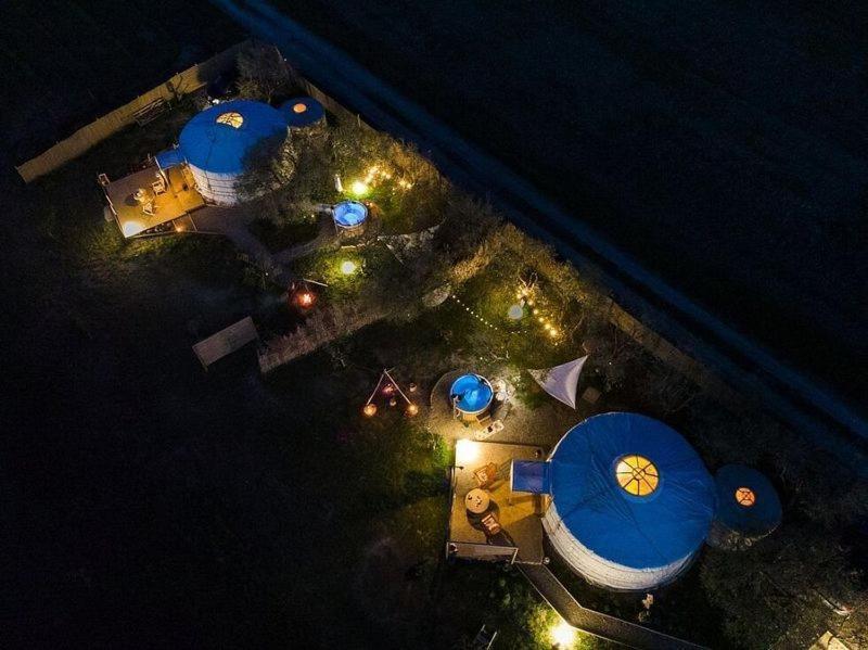 2 Cuori E 1 Yurta Glamping In Tuscany - Adults Only Ашано Экстерьер фото